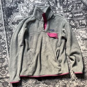 Womens Small Patagonia grey/pink fleece sweater pullover
